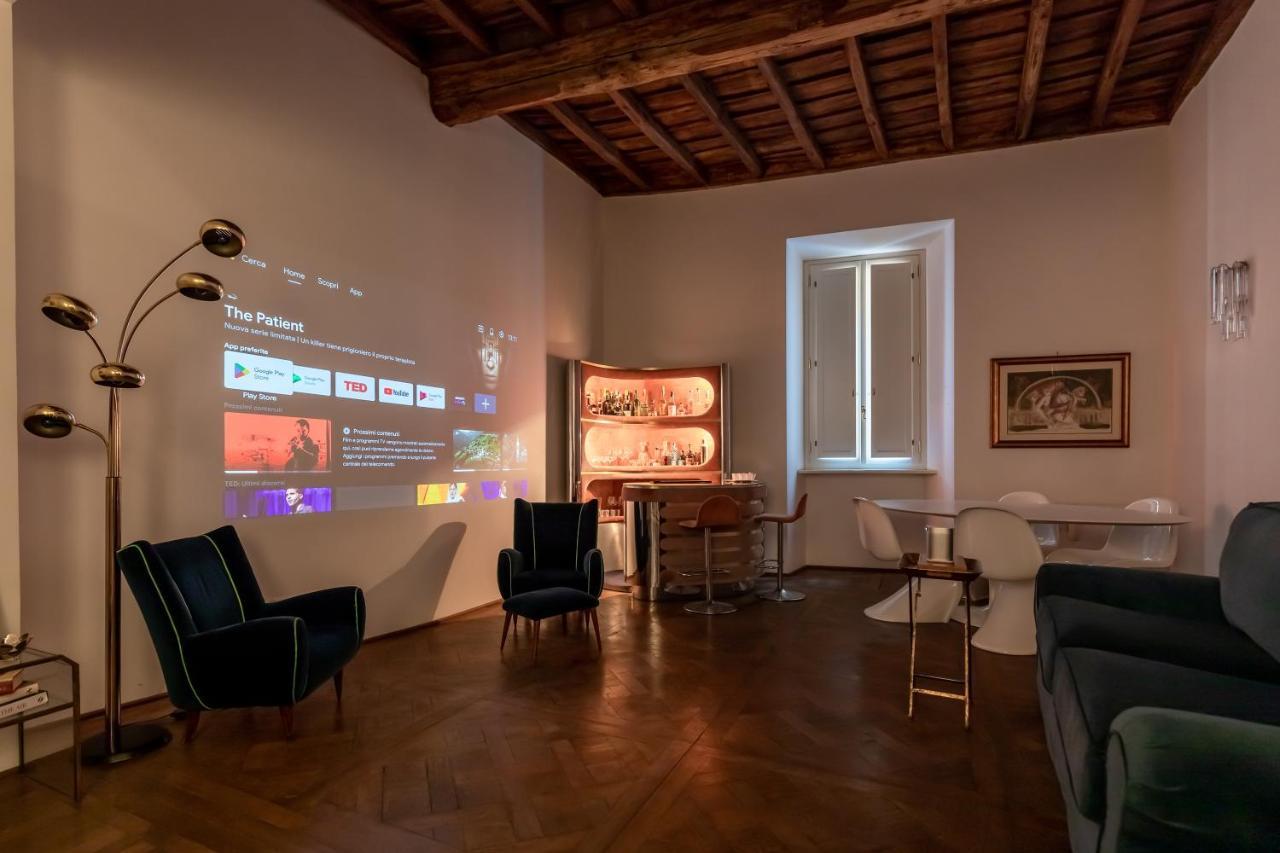 דירות רומא Chic And Style In Historical Via Giulia מראה חיצוני תמונה